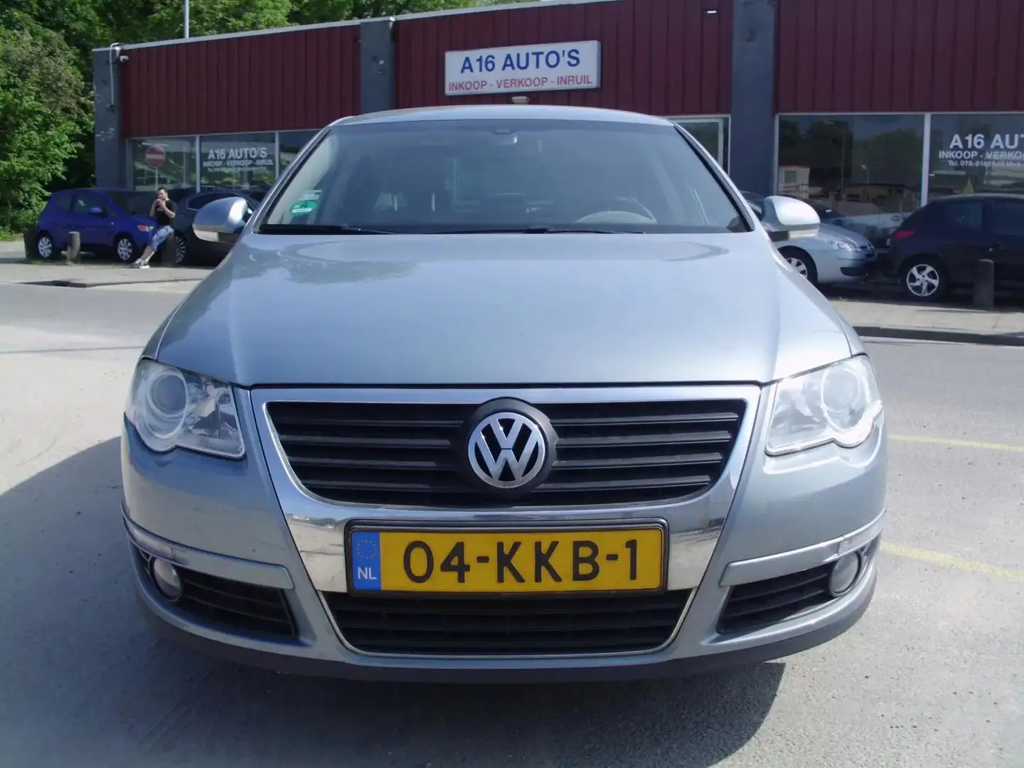Volkswagen Passat 1.8 TFSI Comfortline 160 PK met airco Grijs - 1