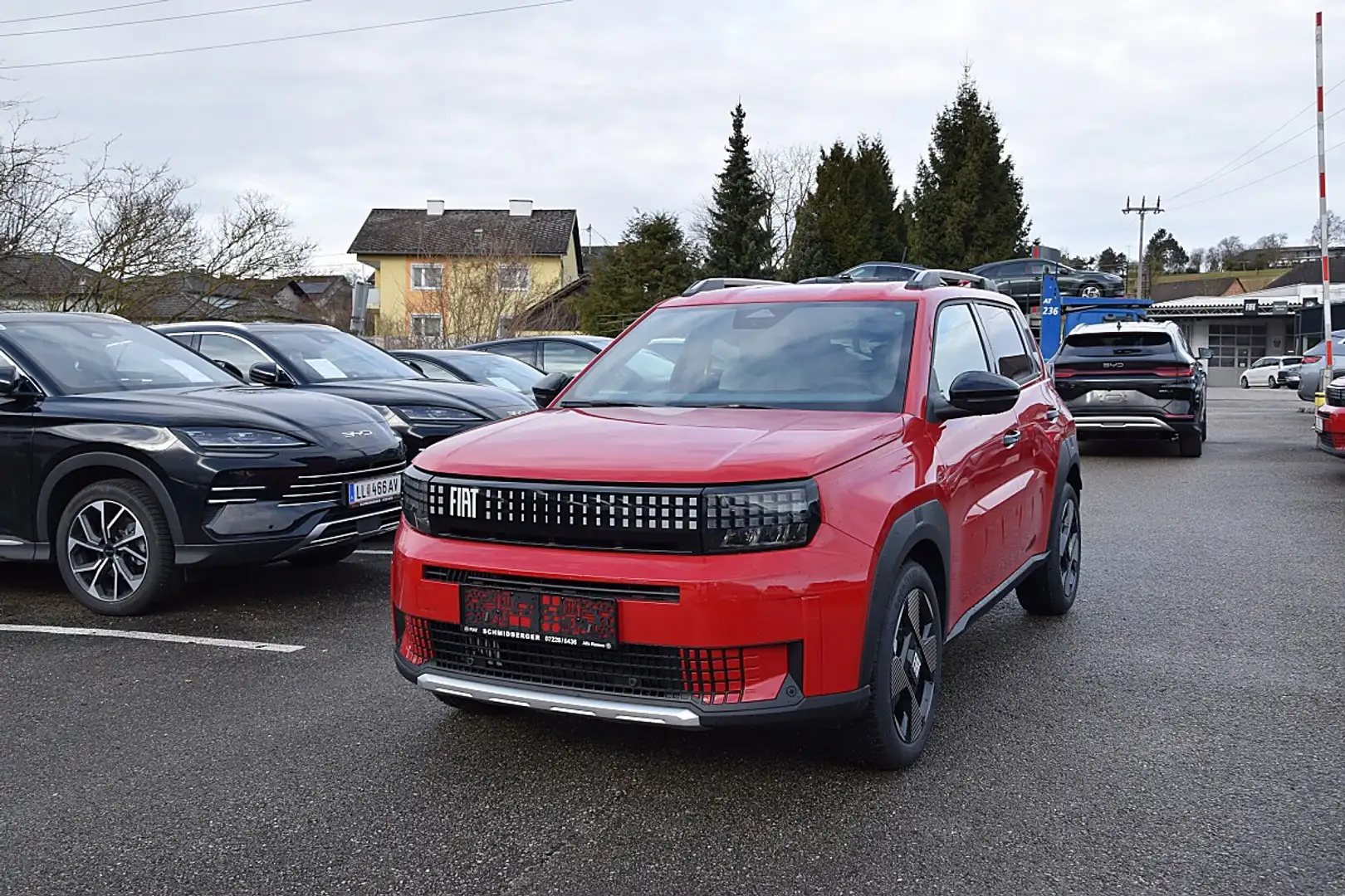 Fiat Grande Panda Hybrid mHEV 110 6-Gang eDCT La Prima Rot - 1