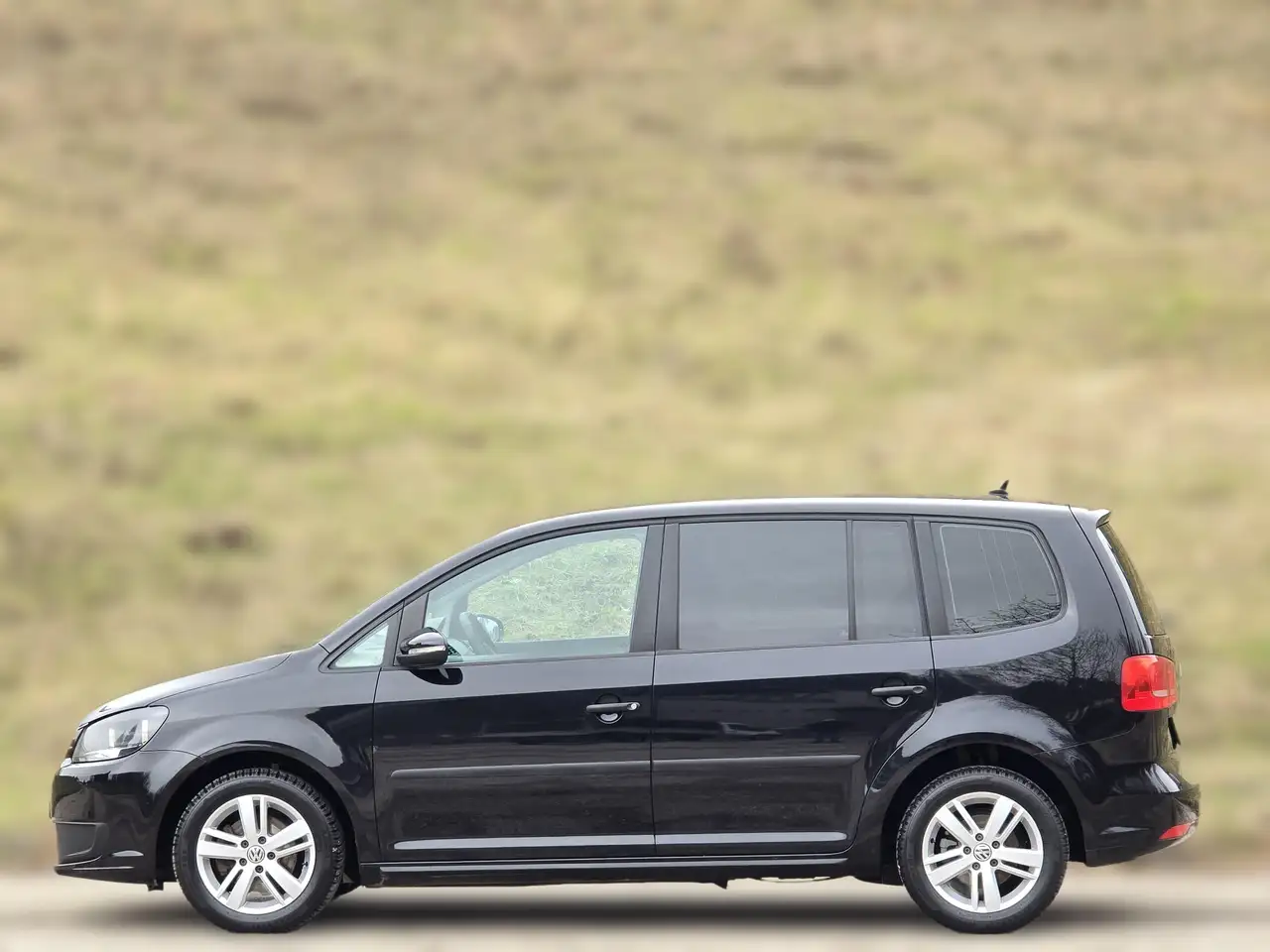 Volkswagen Touran Trendline Kredit – Bild 7