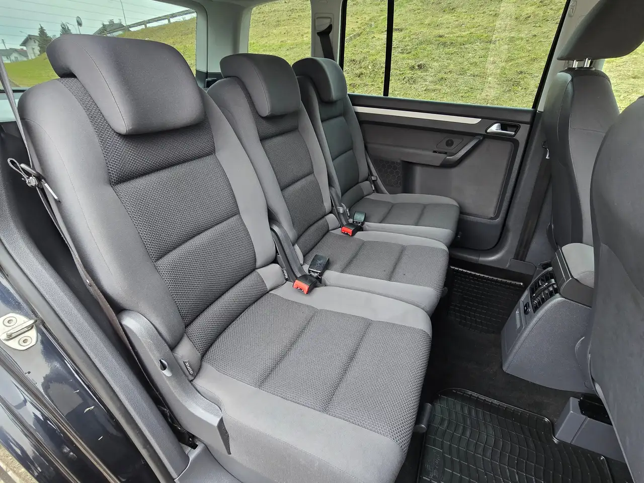 Volkswagen Touran Trendline Kredit – Bild 16