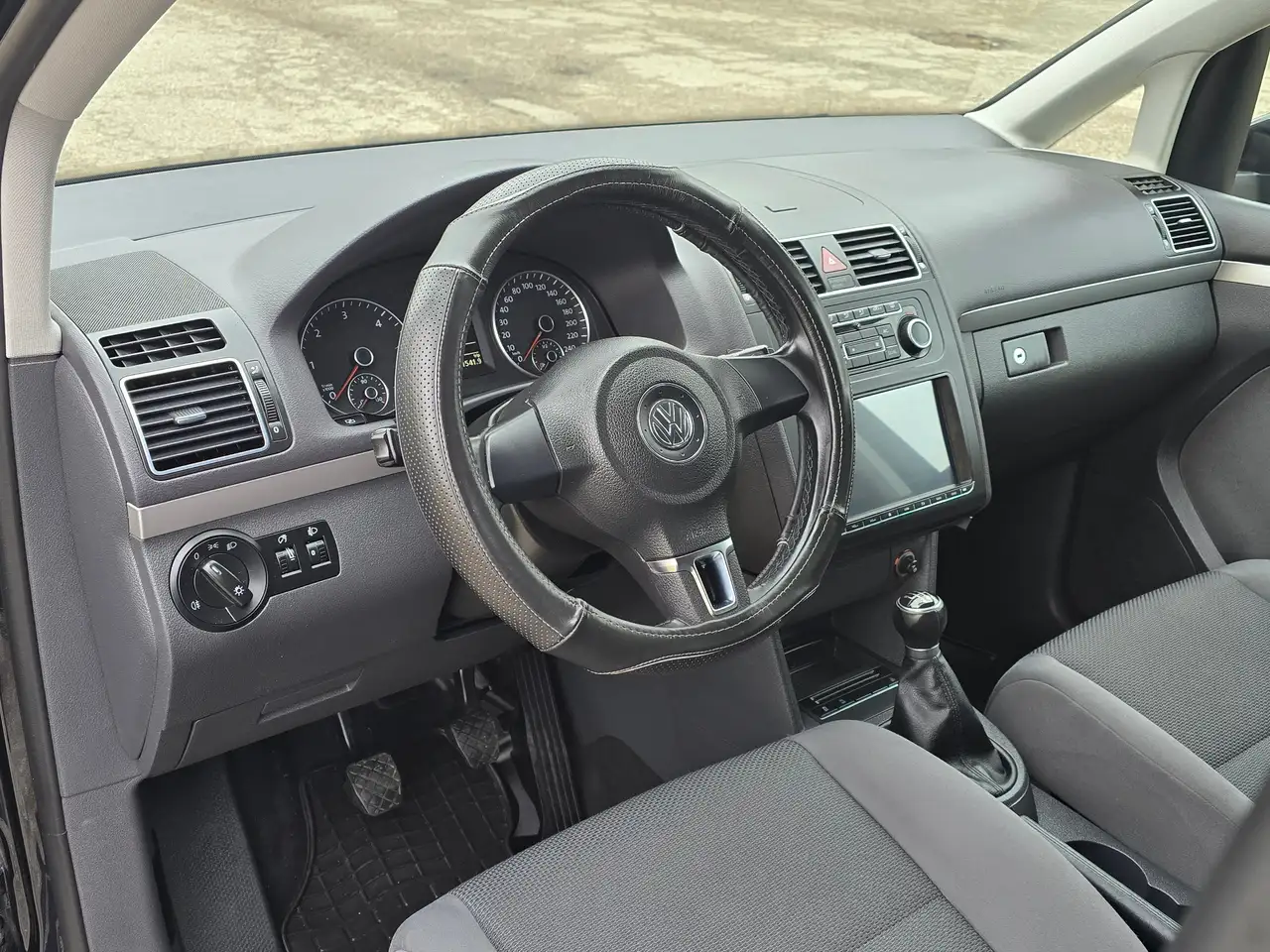 Volkswagen Touran Trendline Kredit – Bild 11