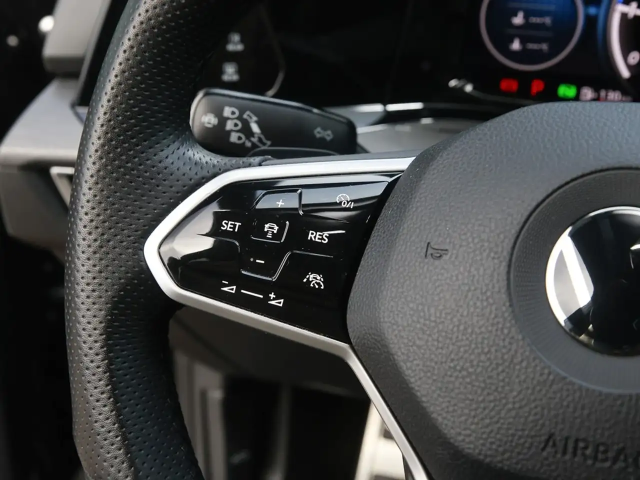Volkswagen Golf GTD 2.0 TDI DSG Navi/Matrix/RFK 15