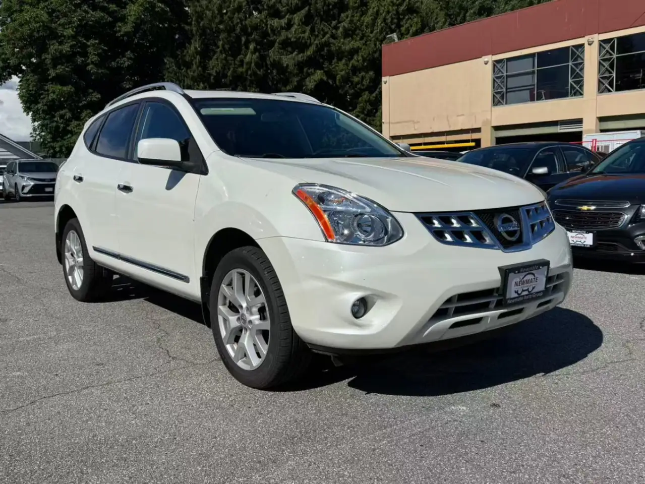 Nissan Rogue снимка Nissan Rogue