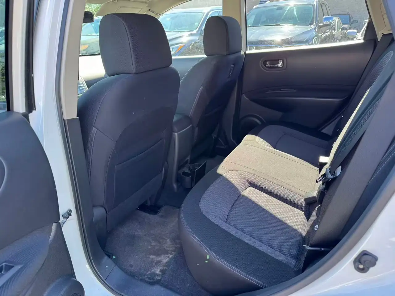 Nissan Rogue снимка Nissan Rogue