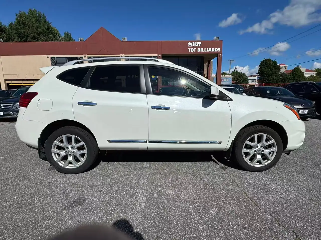 Nissan Rogue снимка Nissan Rogue