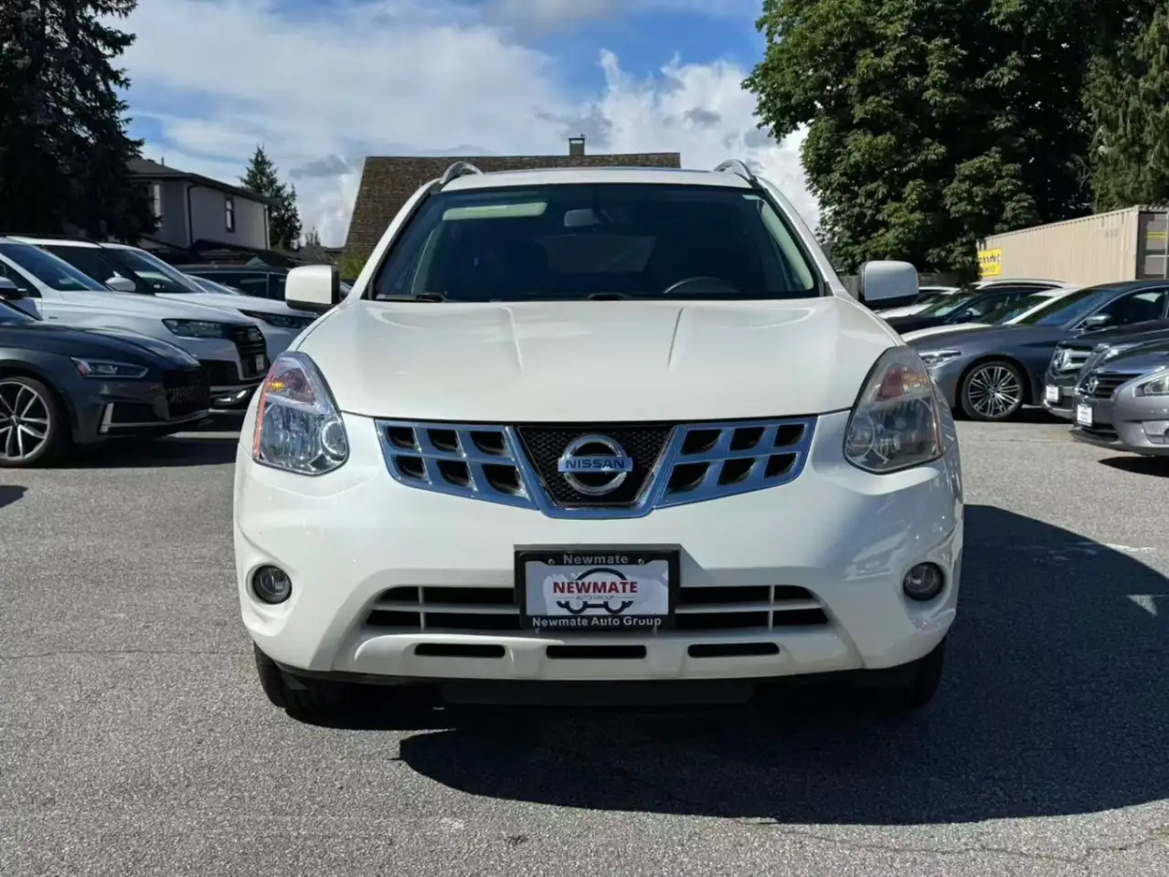 Nissan Rogue снимка Nissan Rogue
