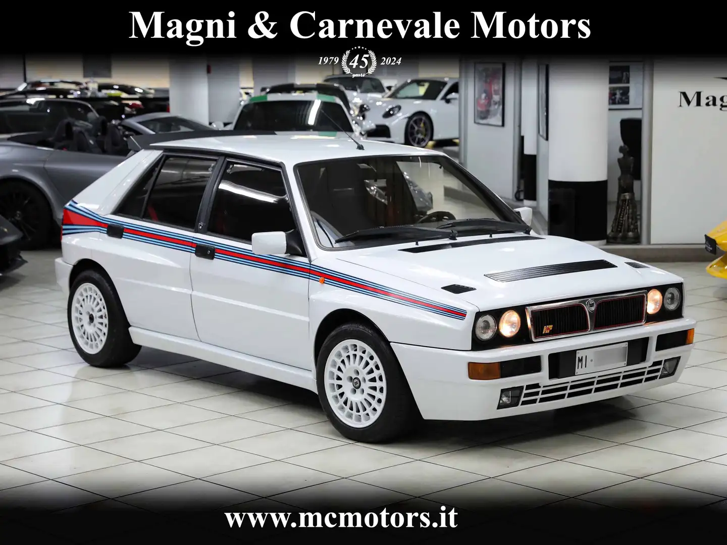 Lancia Delta HF INTEGRALE "MARTINI 5"|1 OF 400|TARGA "MI" Blanc - 1