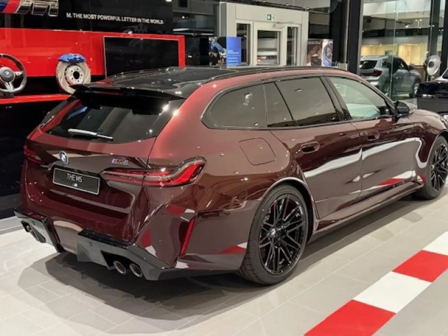 BMW M5 INDIVIDUAL - NIEUW Rouge - 2