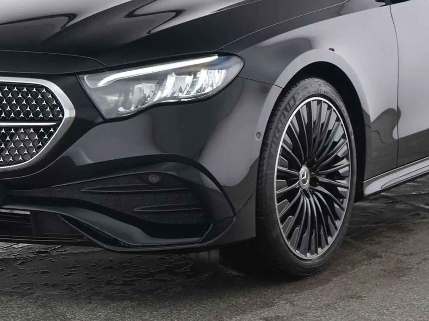 Mercedes-Benz E 200 AMG Advanced Night Distr./MBUX/Kamera/Totw Schwarz - 2