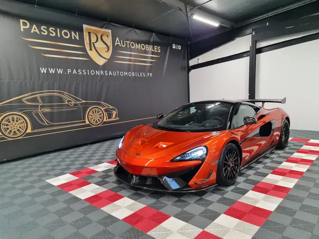 McLaren 620R MCLAREN 620R V8 3.8L 620 CH – 124 / 225