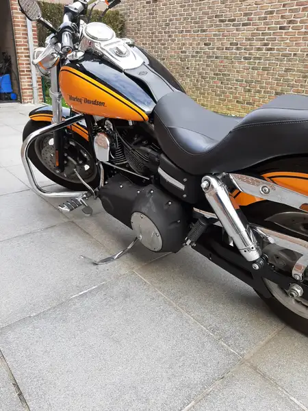 Harley-Davidson Dyna Fat Bob - foto 2