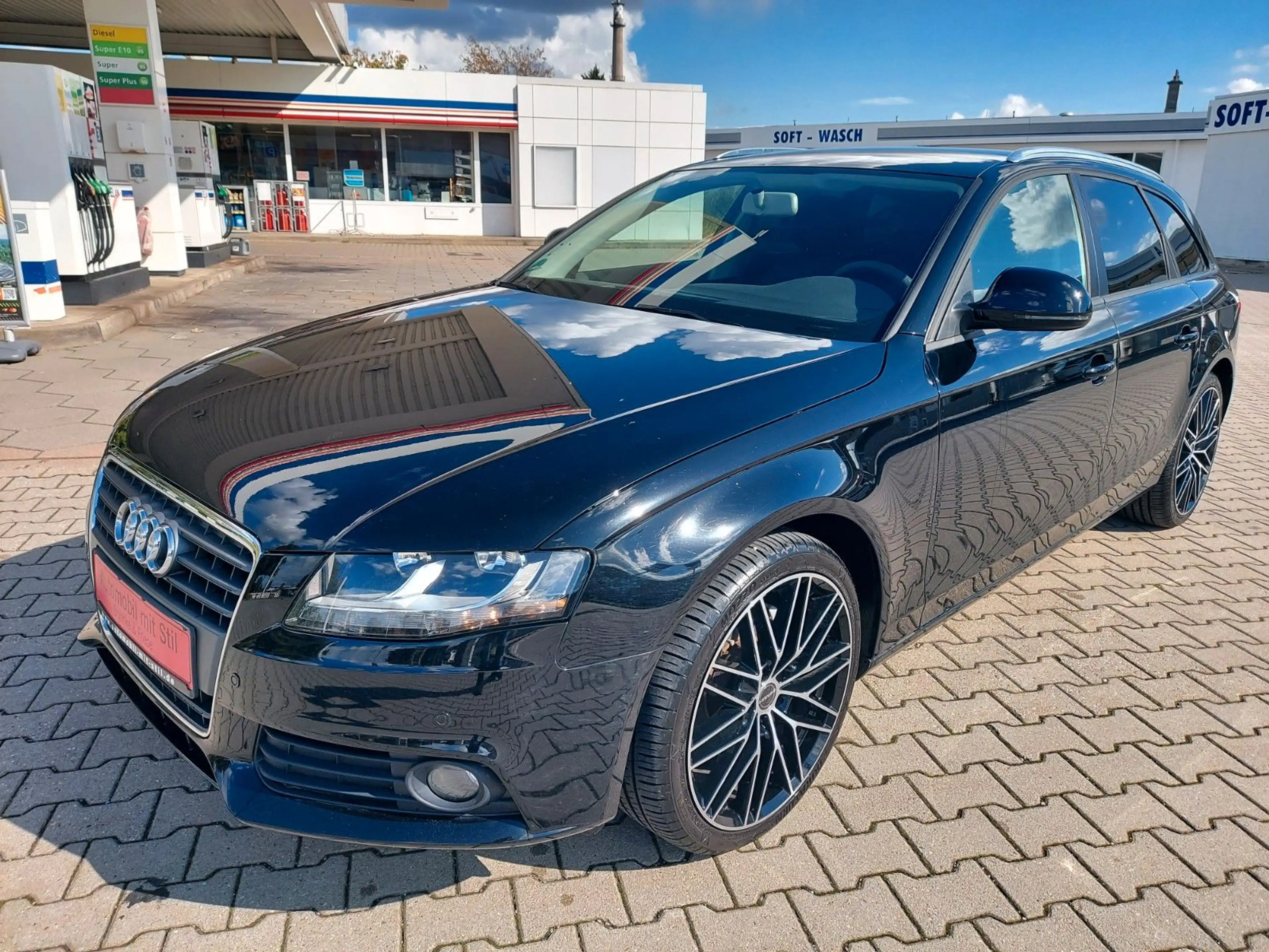 Audi A4 Avant Attraction Klima Navi PDC Tel. — photo 2