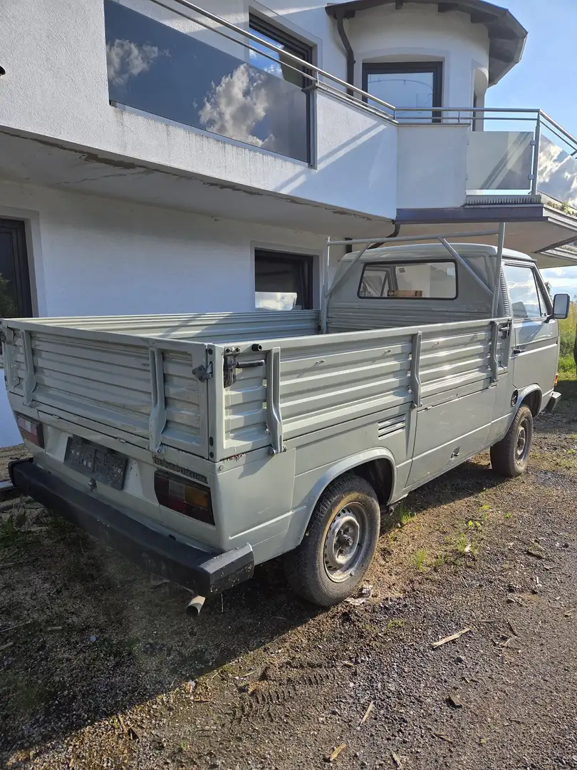 Oldtimer Volkswagen T3 Pritsche - 2
