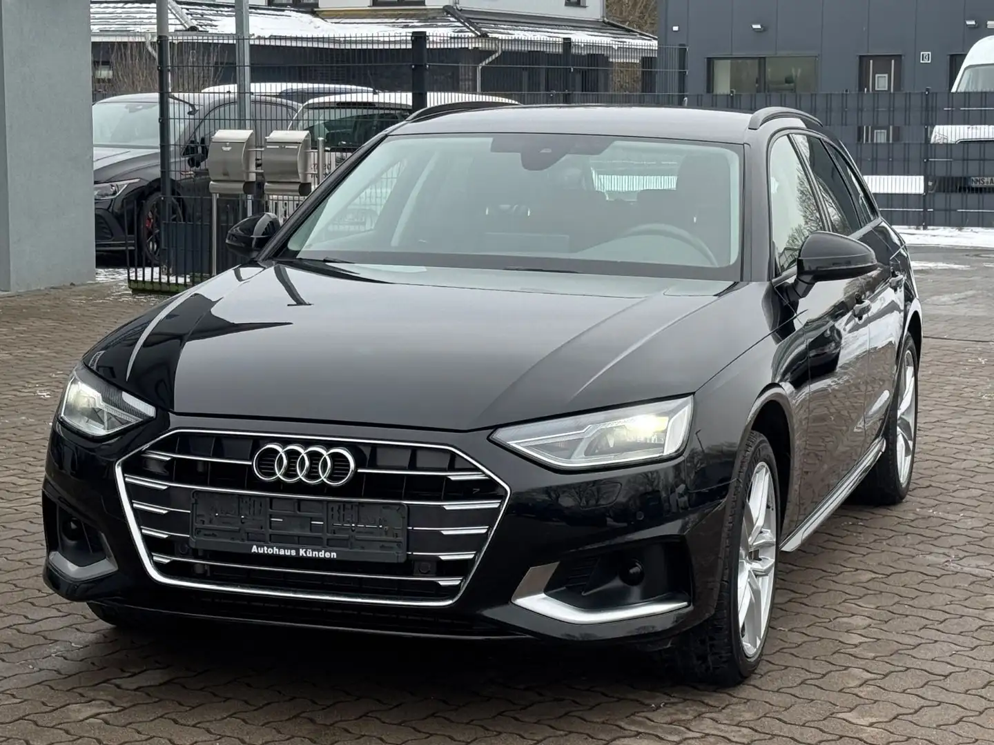 Audi A4 Avant 40 TDI advanced °ACC°VC°R-Kamera°Leder Noir - 1