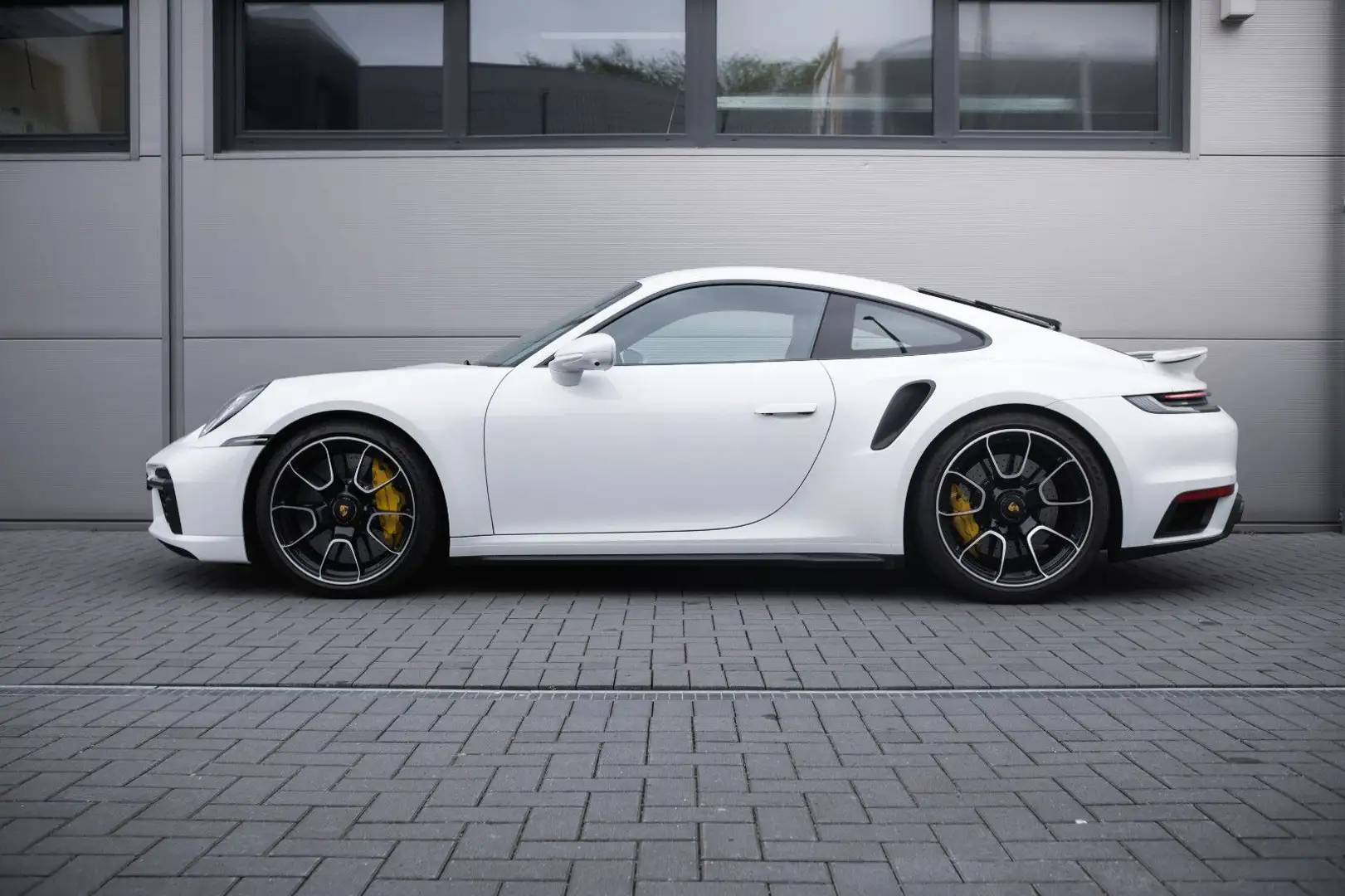 Porsche 992 /911 Turbo S - Lift - LED - 360´´ - InnoDrive Weiß - 1