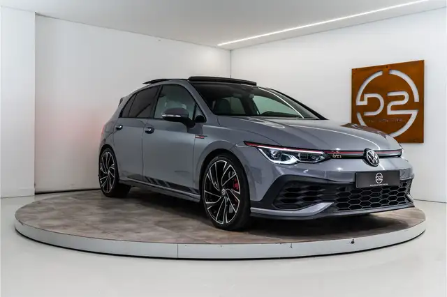Volkswagen Golf view 7