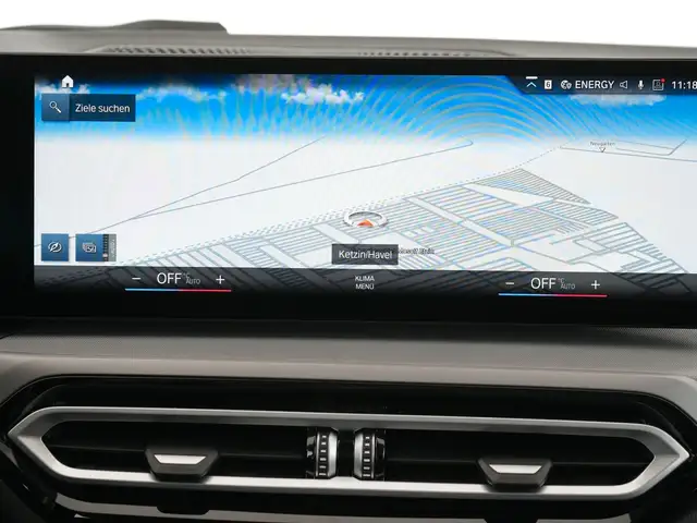 BMW 3 Series view 11