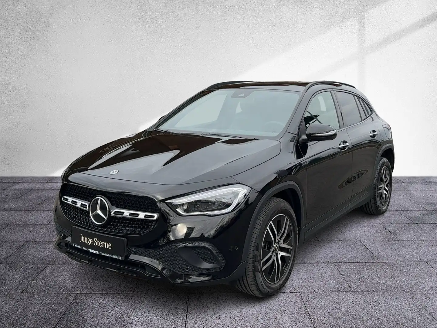 Mercedes-Benz GLA 250 4MATIC Progressive Prem+ Pano RKam Schwarz - 2