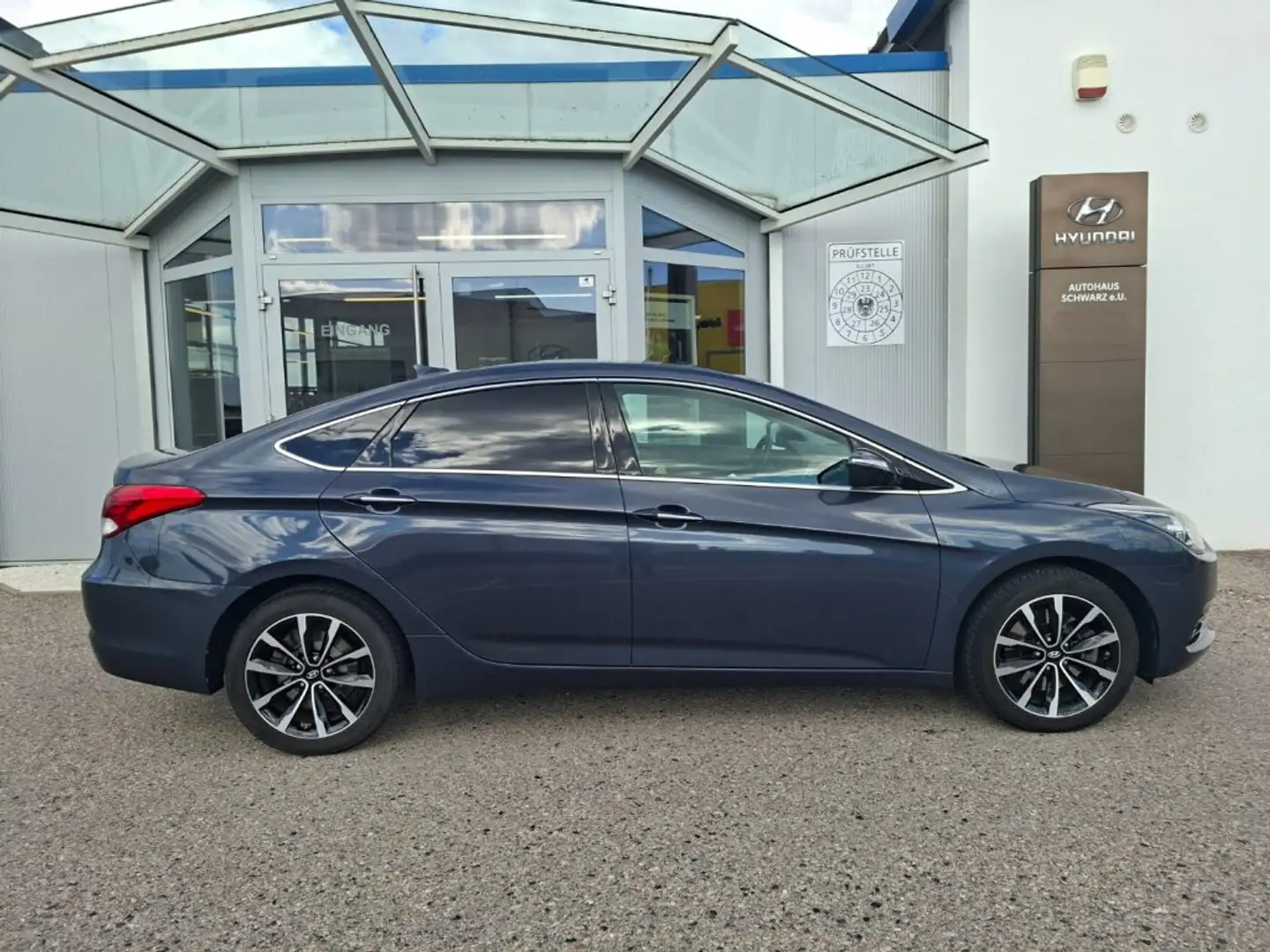 Hyundai i40 1,7 CRDi ISG Style Blau - 2