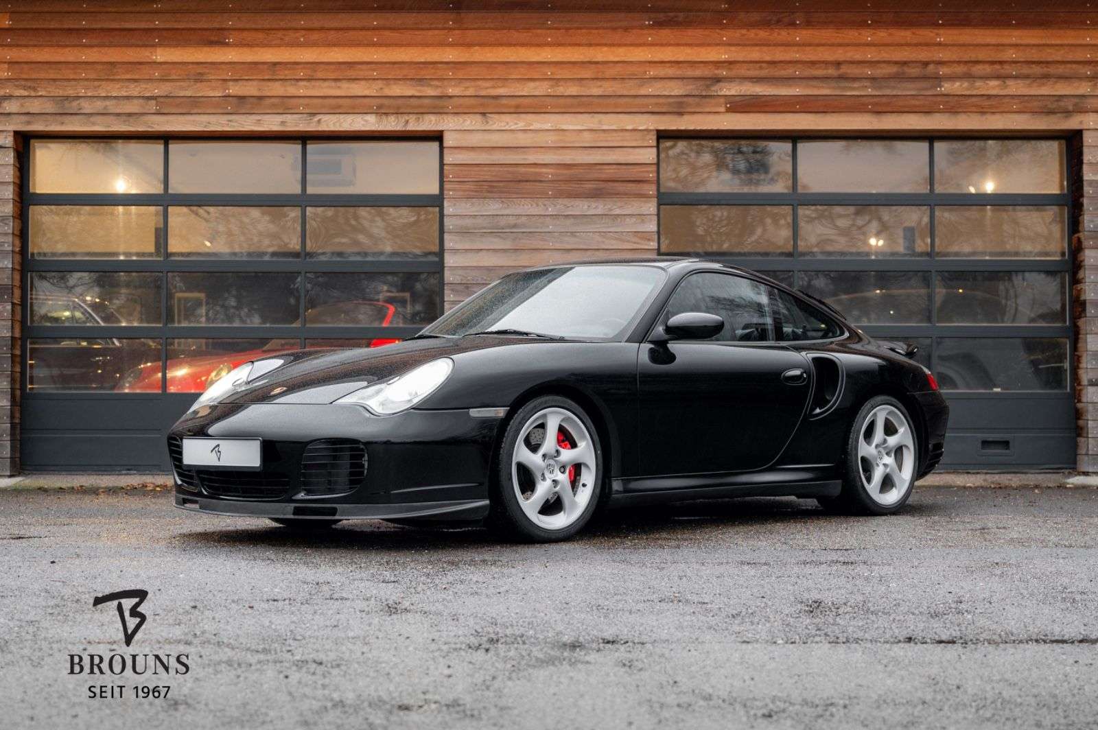 Second hand Porsche 911 