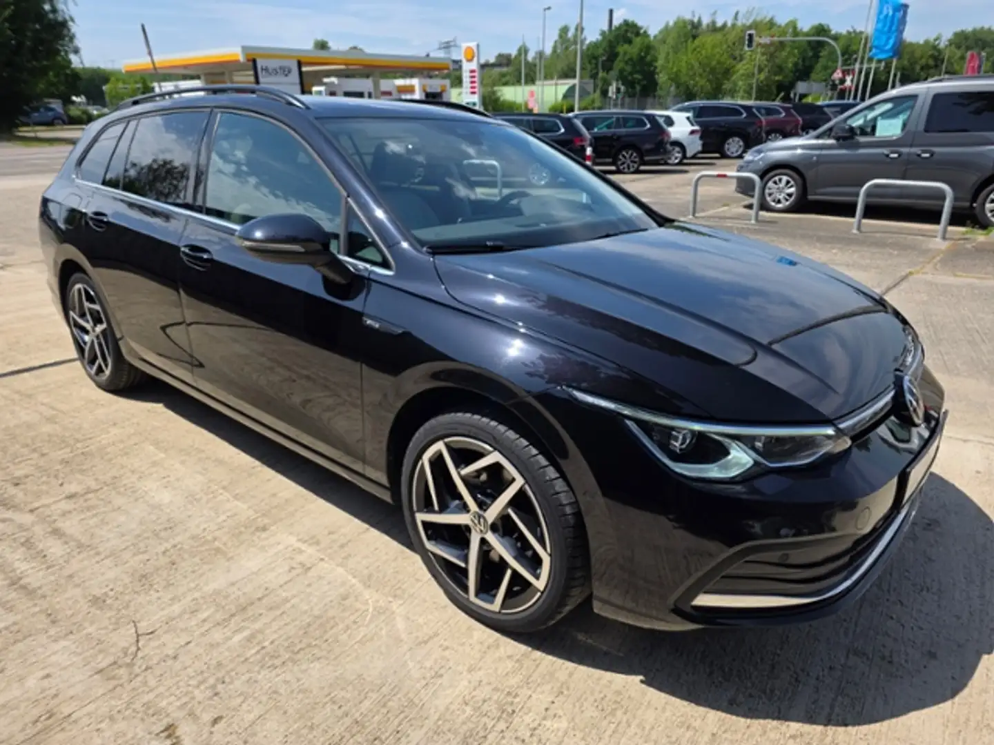 Volkswagen Golf Variant VIII Variant Style 2.0 TDI DSG *MATRIX,ACC,AHK,NA Schwarz - 2