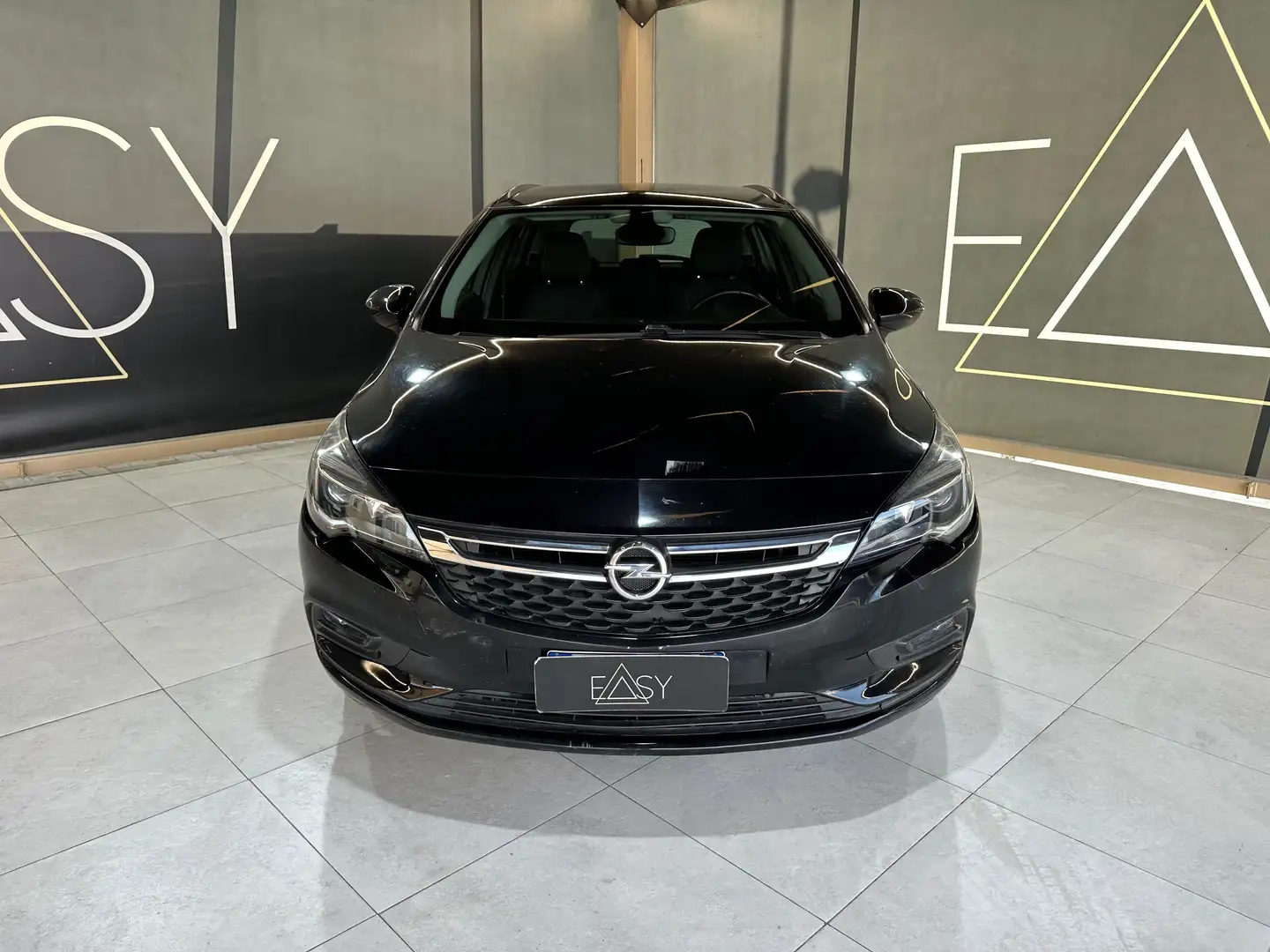 Opel Astra Sports Tourer 1.6 cdti Elective s Schwarz - 2