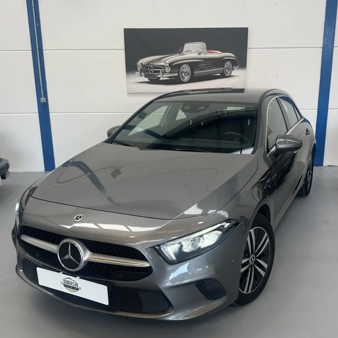 Mercedes-Benz A 250 250e 8G-DCT Gris - 1