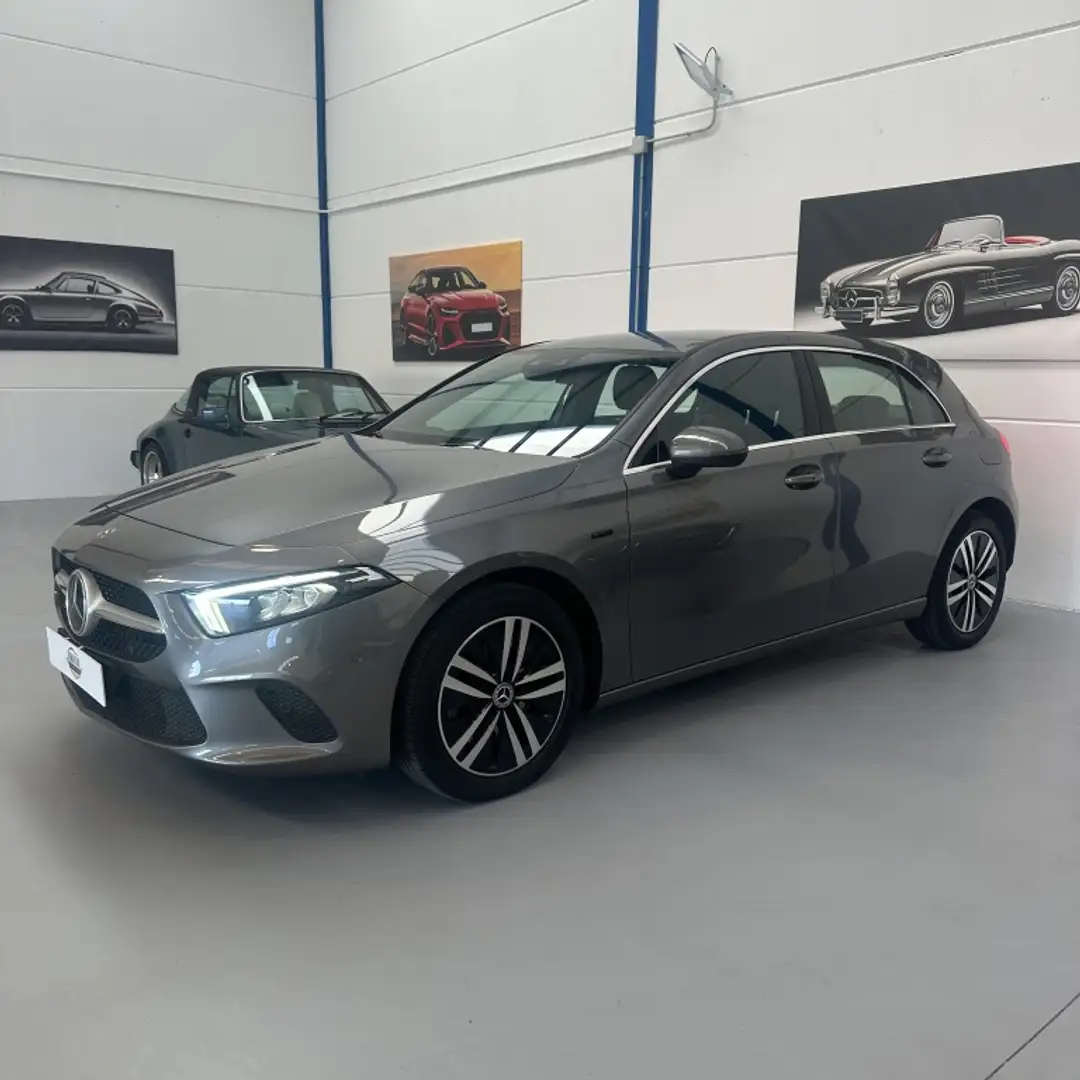 Mercedes-Benz A 250 250e 8G-DCT Gris - 2