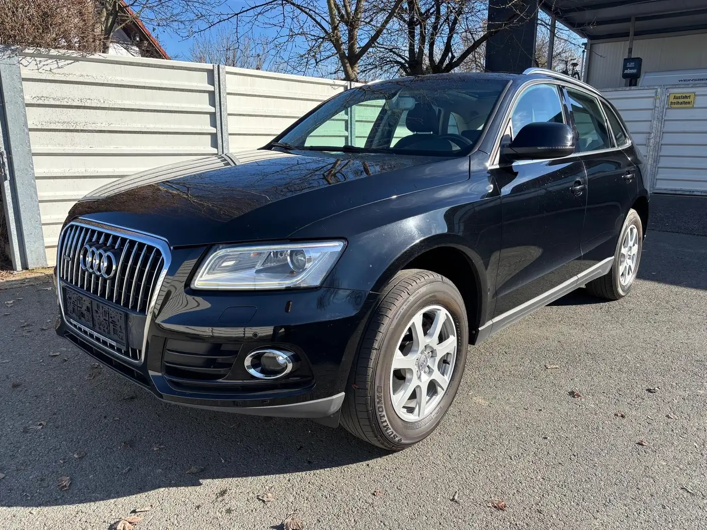 Audi Q5 Q5 2,0 TFSI Quattro- Xenon- Sitzheizung - Schwarz - 1