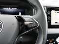 Skoda Karoq 1.5 TSI Sportline NAVI PANO AHK ACC KAM Weiß - thumbnail 16