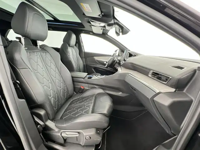 Peugeot 5008 view 10