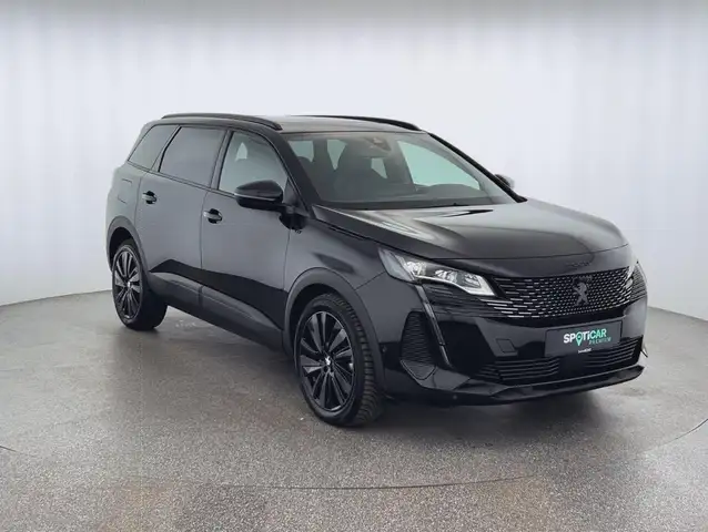 Peugeot 5008 view 3