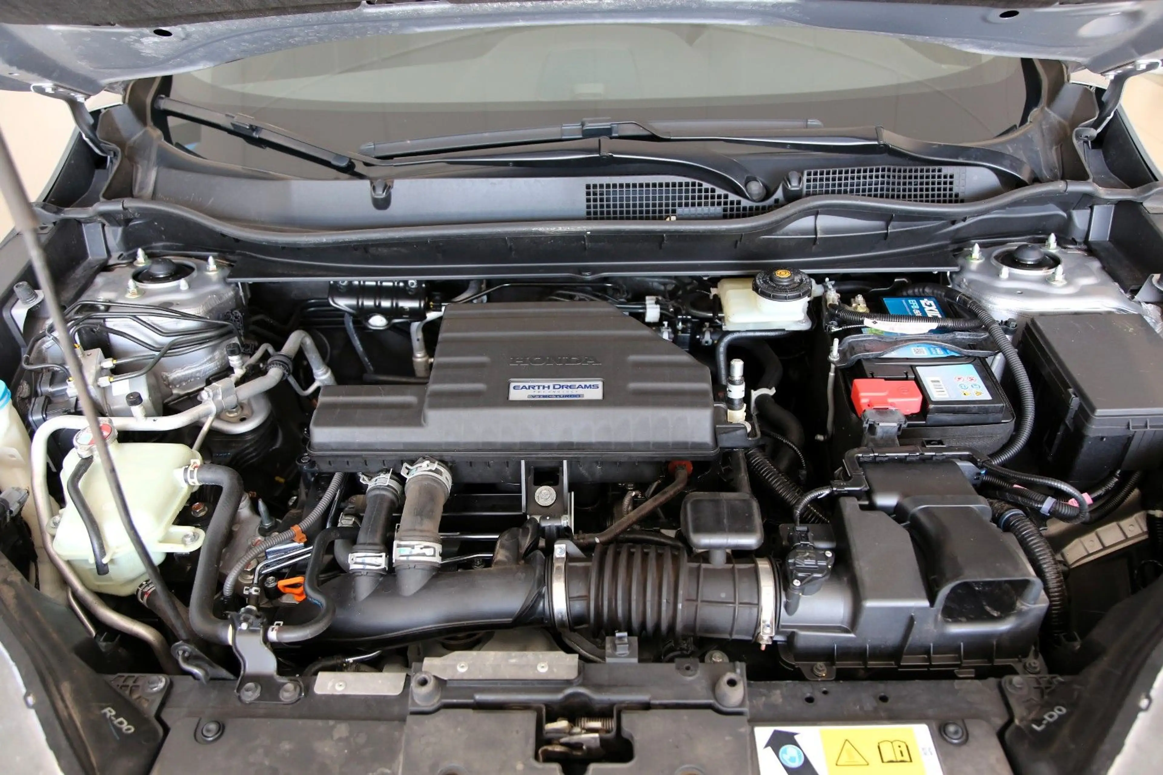 Honda CR-V 1.5 T 4WD Elegance RFK PDC Navi DAB — photo 23