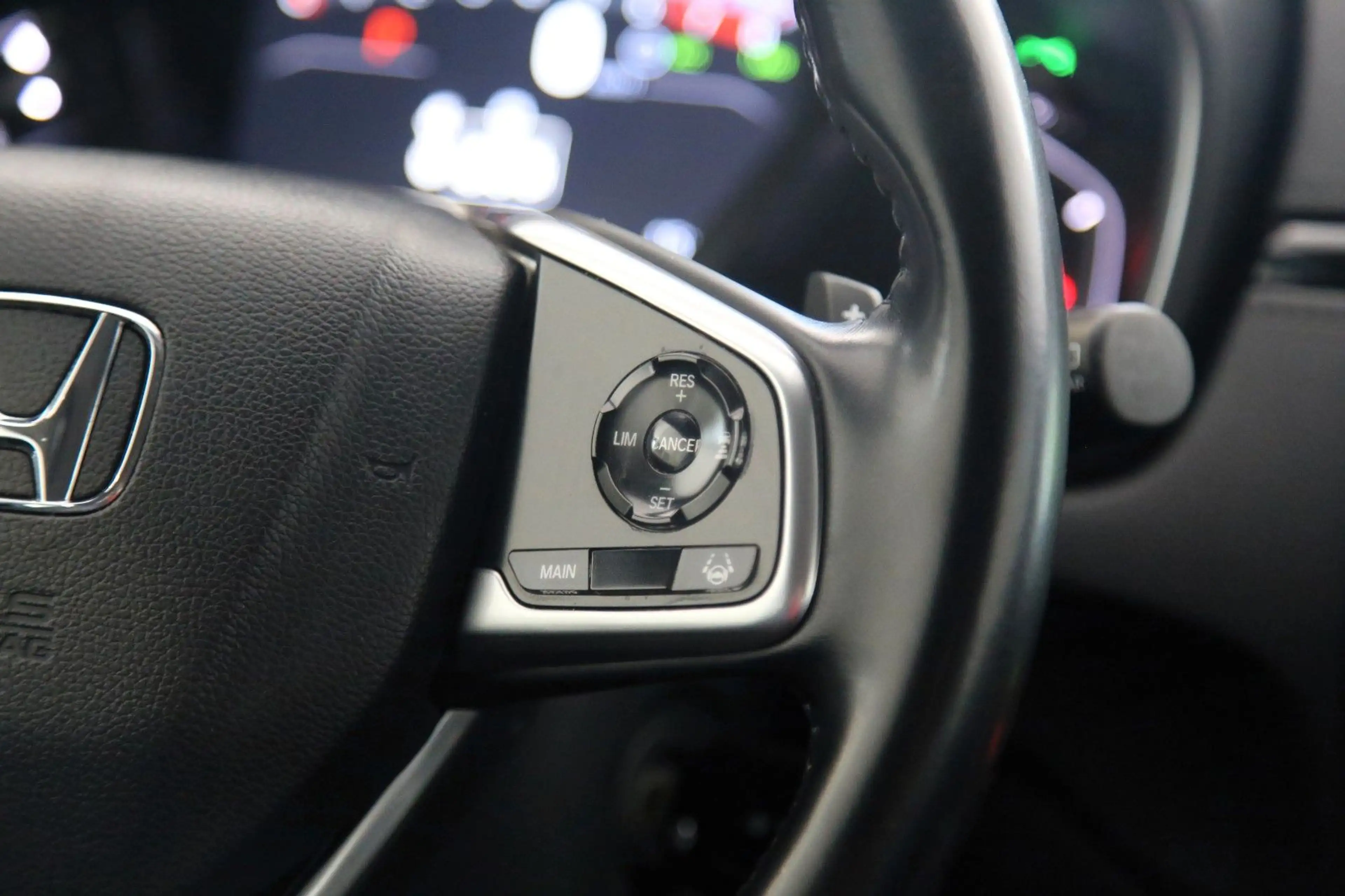 Honda CR-V 1.5 T 4WD Elegance RFK PDC Navi DAB — photo 18