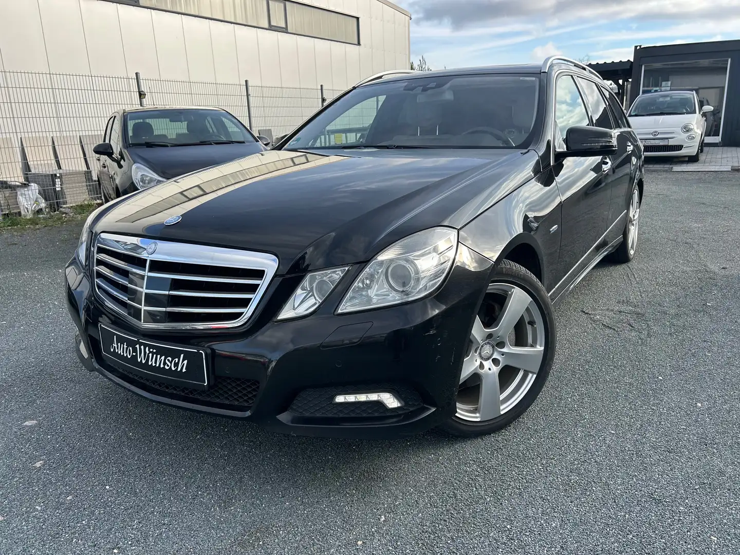 Mercedes-Benz E 350 E 350 CDI BlueEfficiency Schwarz - 1