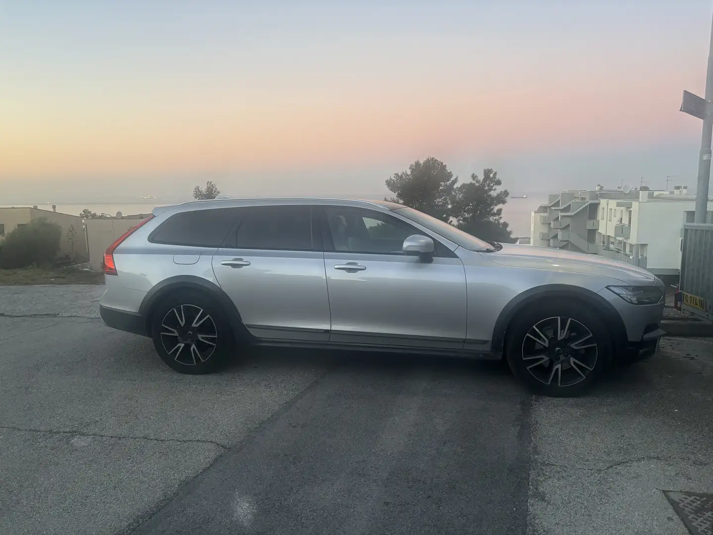 Volvo V90 Cross Country 2.0 d4 Pro awd geartronic my20 - 1