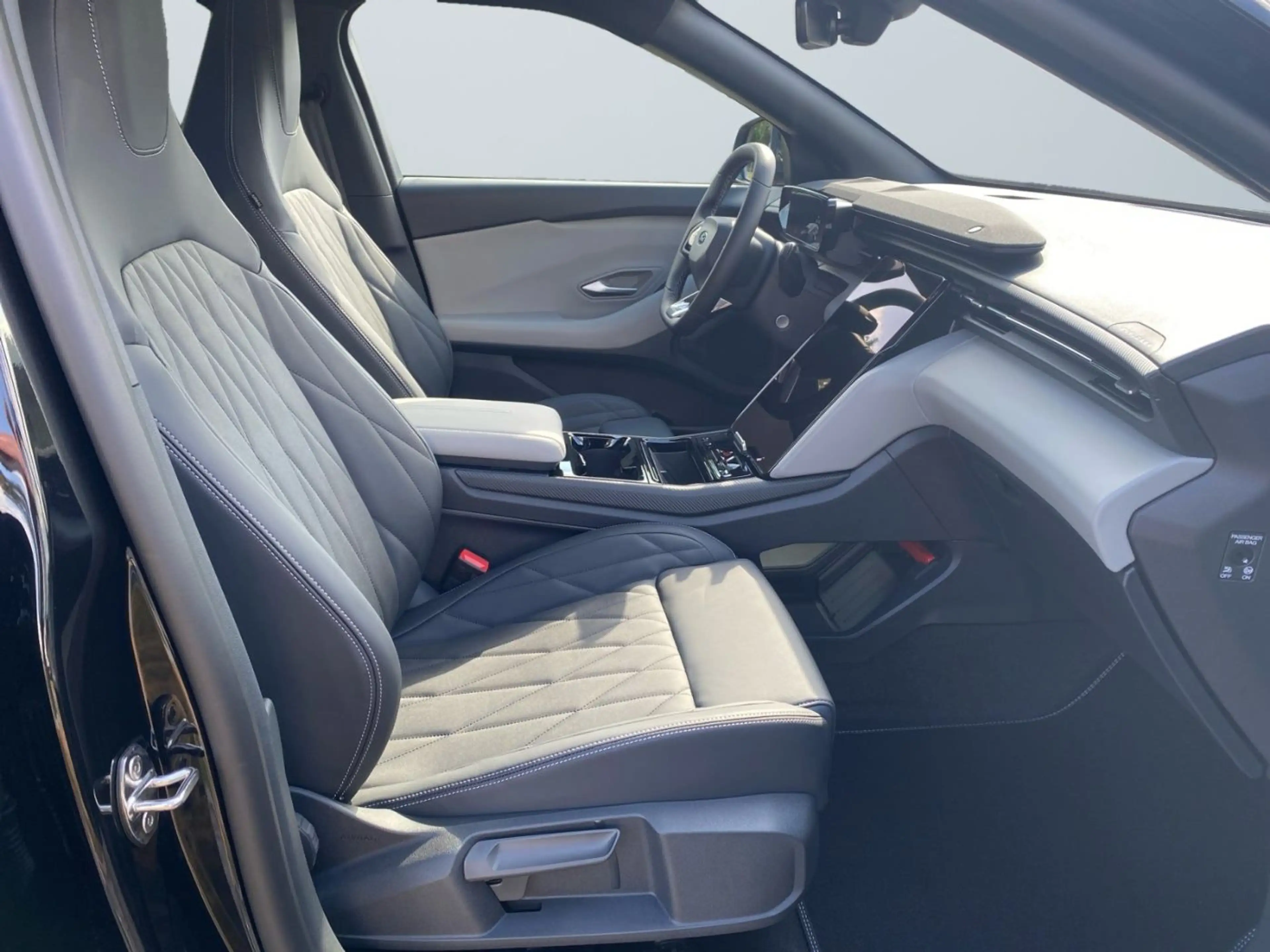 Ford Explorer Premium RWD Wärmepumpe+360-Grad-Kamera — photo 12