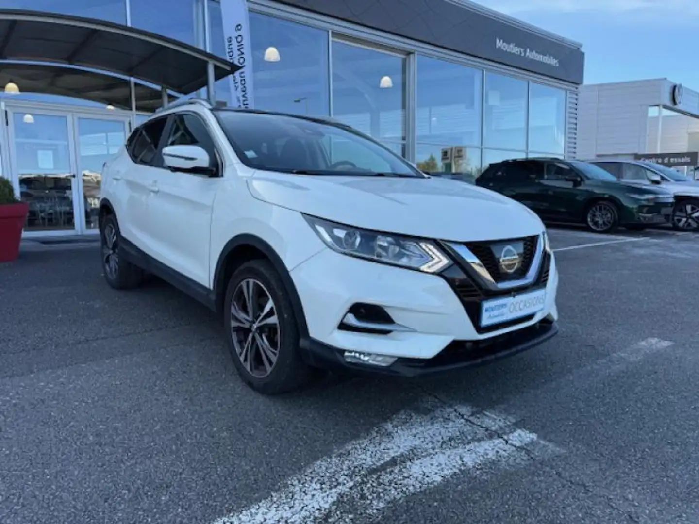 Nissan Qashqai 1.2L DIG-T 115ch N-Connecta 129g Weiß - 2