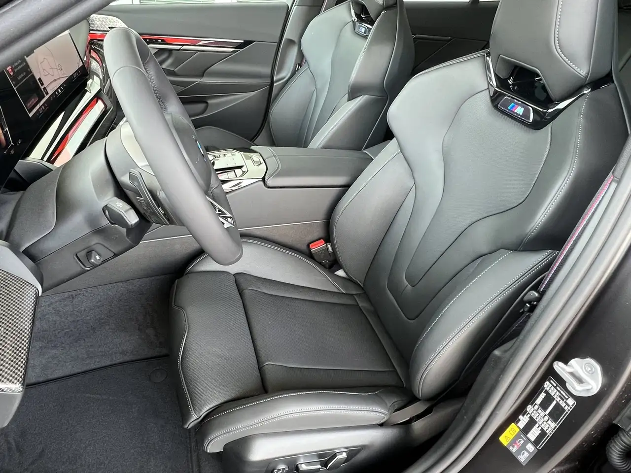 BMW i5 xDrive40 M-Pro AUTOBAHNASSIST B&W Sitzbelüft. 8