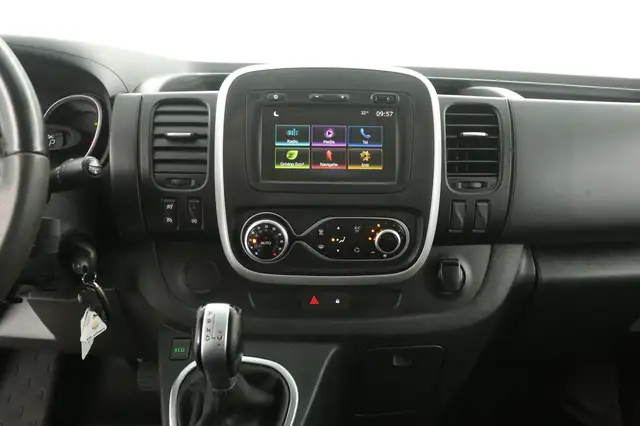 Renault Trafic view 10