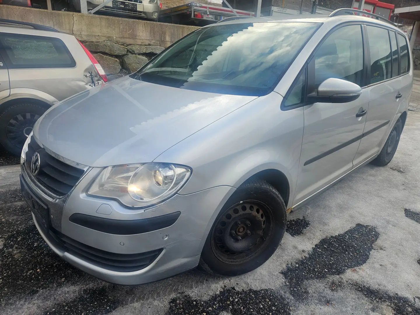 Volkswagen Touran 1,9TDI 66KW EURO5 TOP!!!FIX PREIS!!! Gris - 2