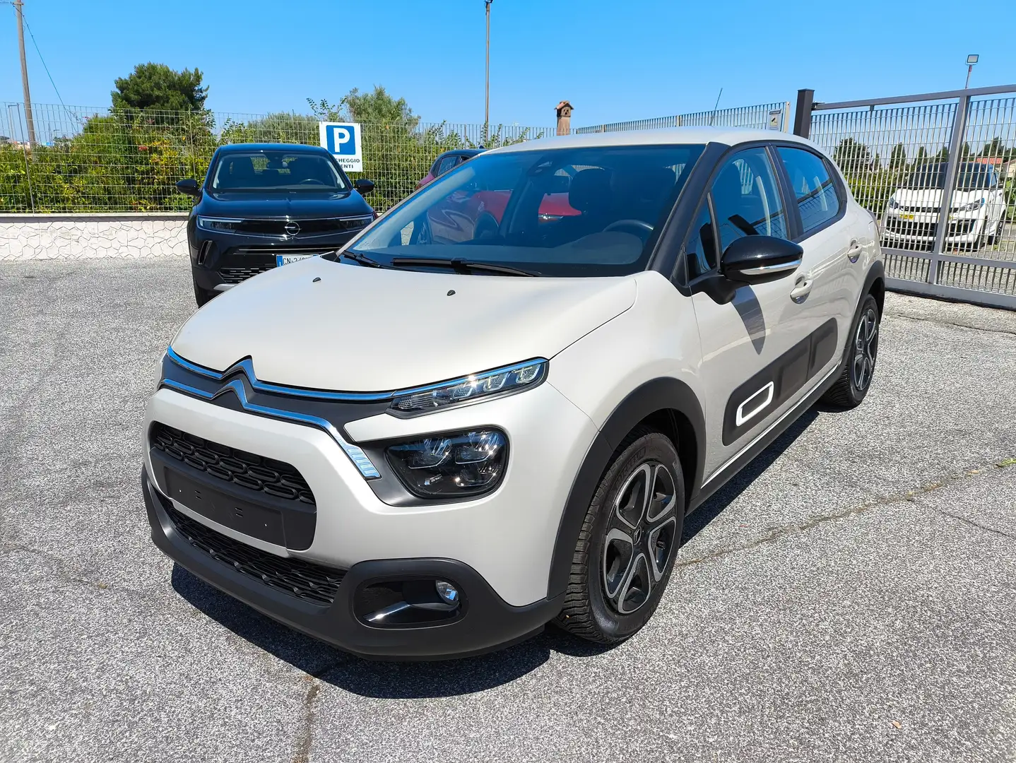 Citroen C3 1.2 Shine Pack PREZZO REALE!! TAGLIANDI CITROEN Grigio - 2