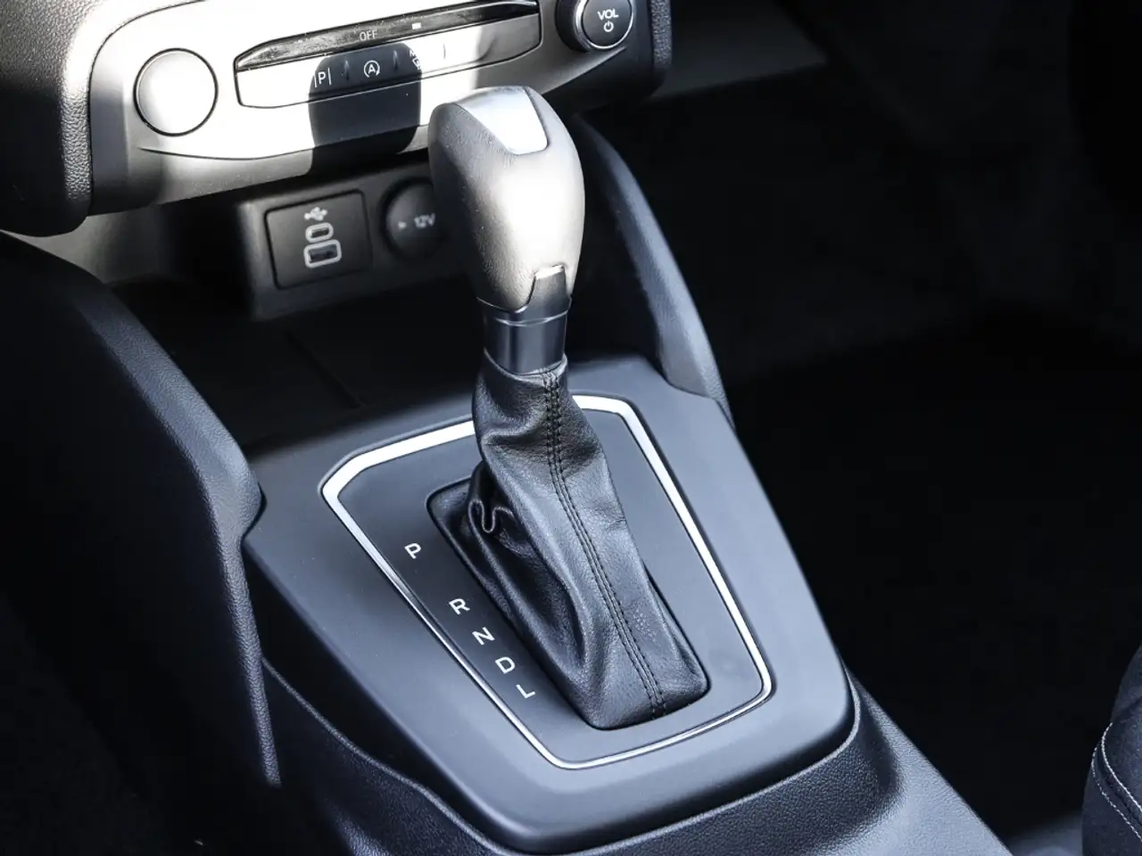 Ford Focus Titanium Edition 155PS Panorama FAP Parking 12