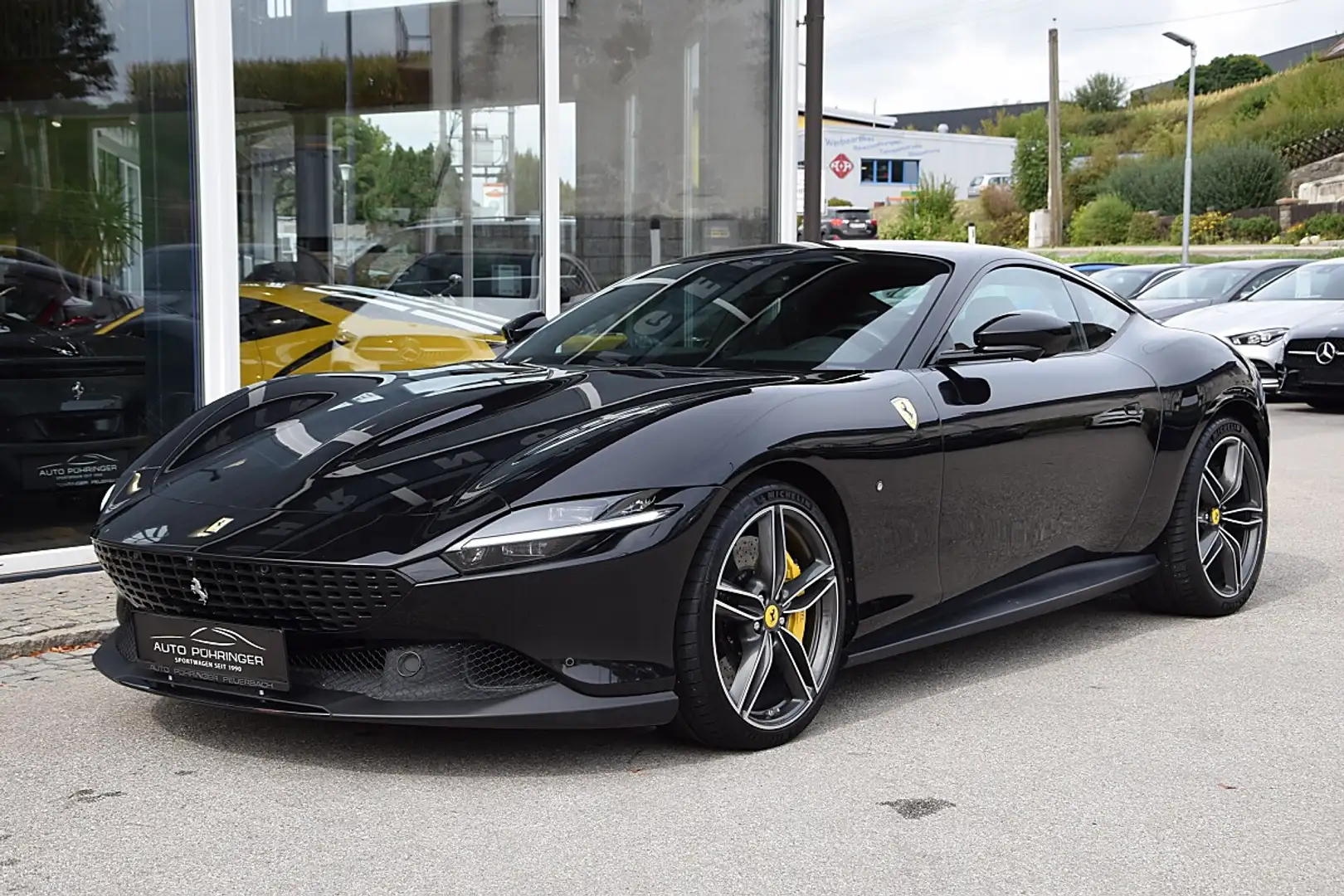 Ferrari Roma Coupe *Surround View*Alcantara*Matrix LED*Magne... Schwarz - 2