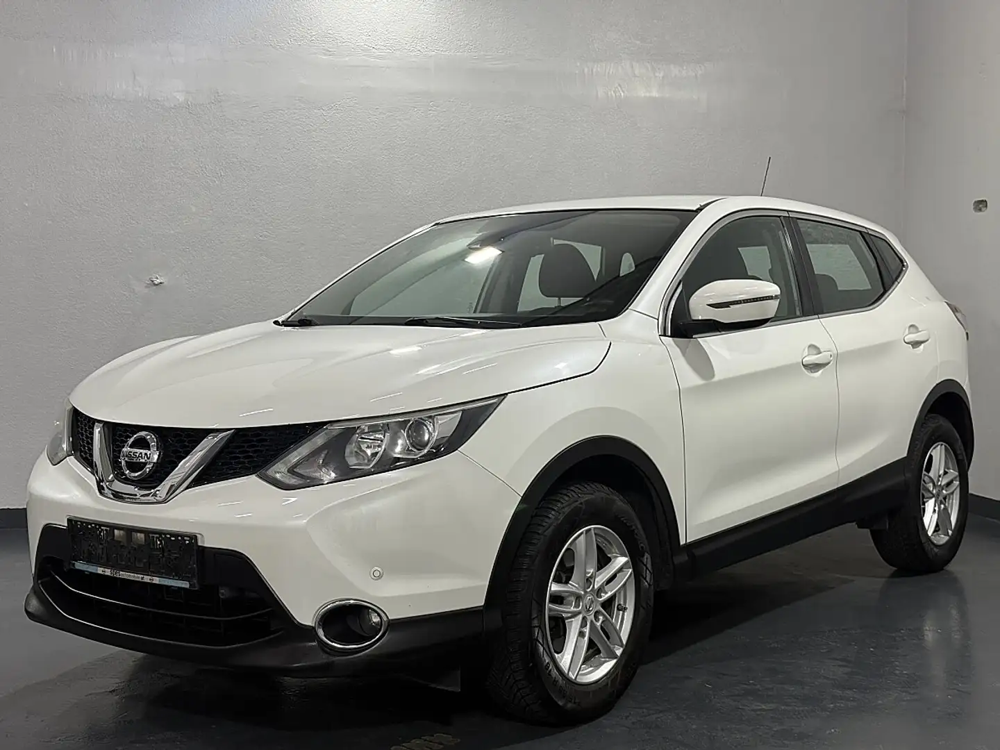 Nissan Qashqai 1,2 DIG-T Acenta Weiß - 1