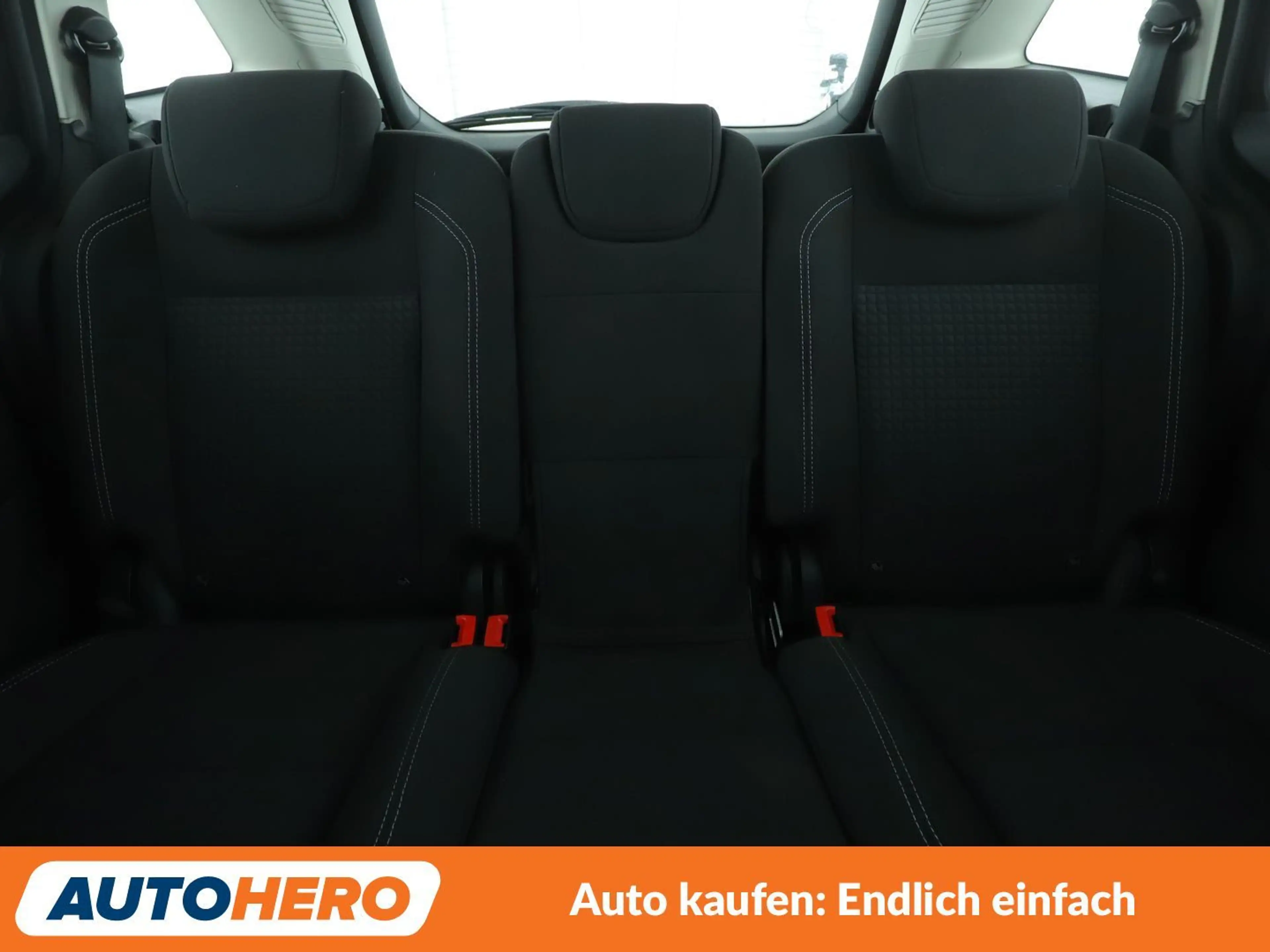 Ford Grand C-Max 1.5 TDCi Trend Aut.*NAVI*TEMPO*PDC*SHZ*AHK* — photo 15