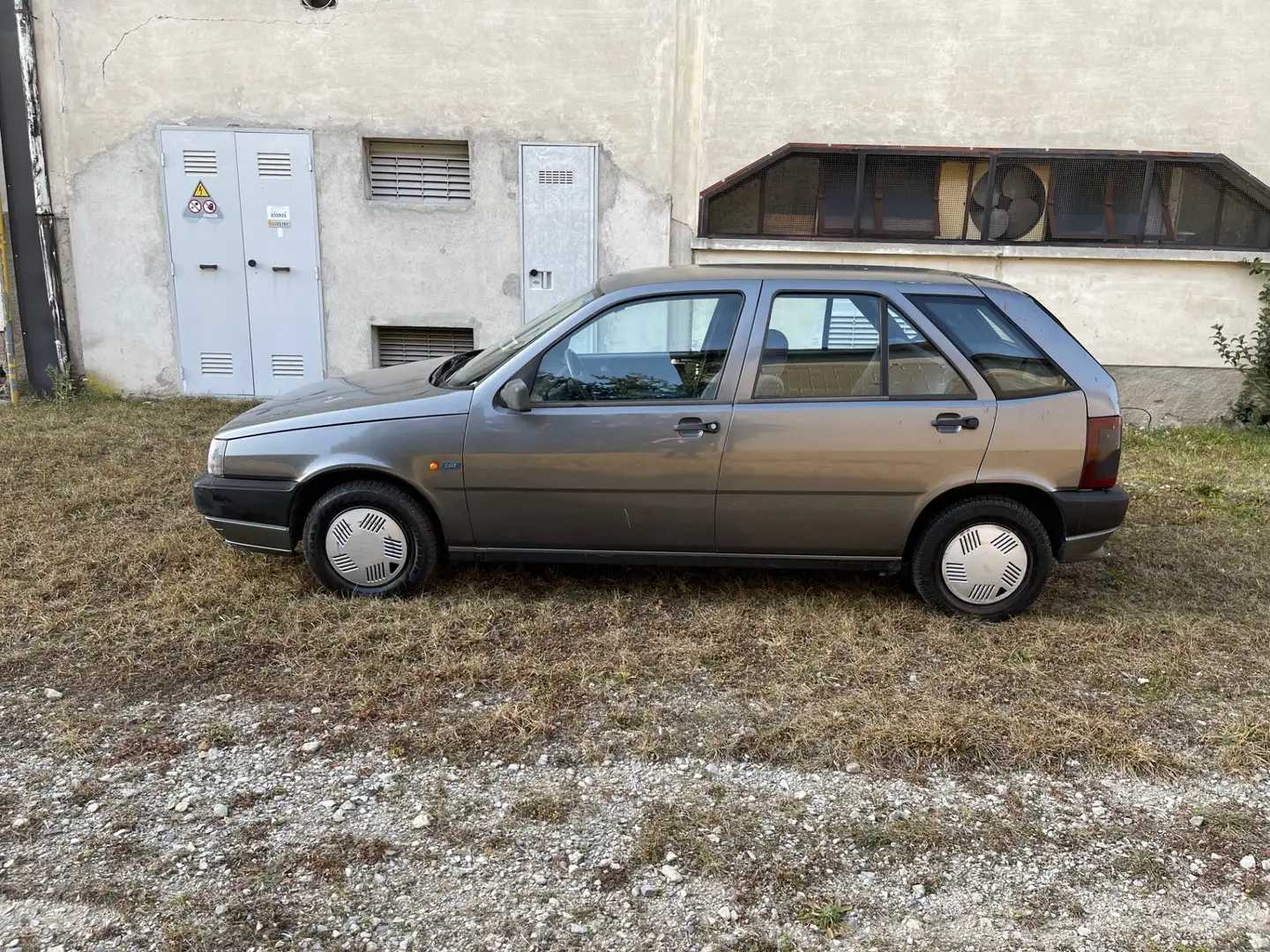 Fiat Tipo 1.1 Fire 5 porte DGT Gris - 1