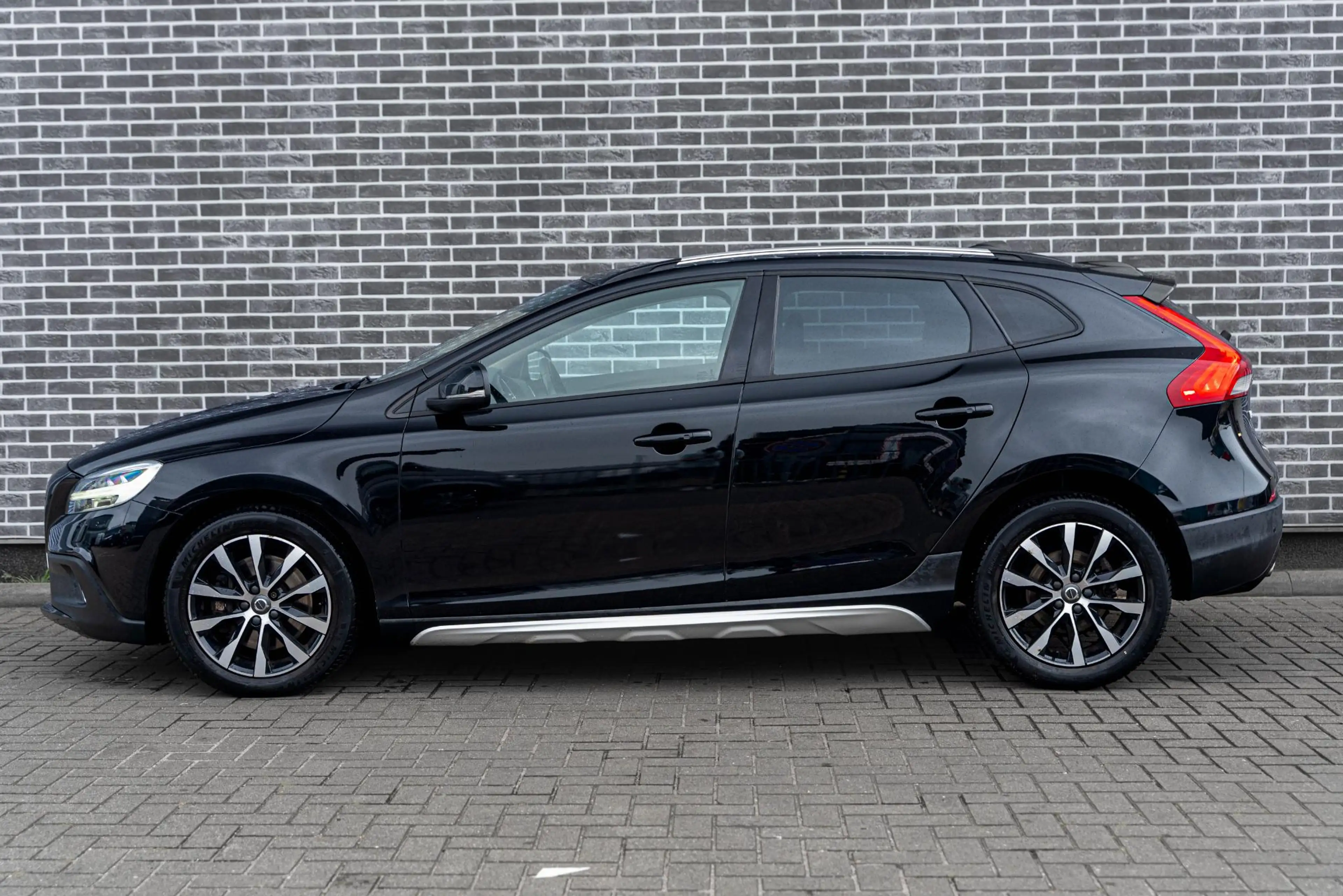 Volvo V40 Cross Country 1.5 T3 Polar+ Luxury | Trekhaak | Lederen Bekledin — photo 6