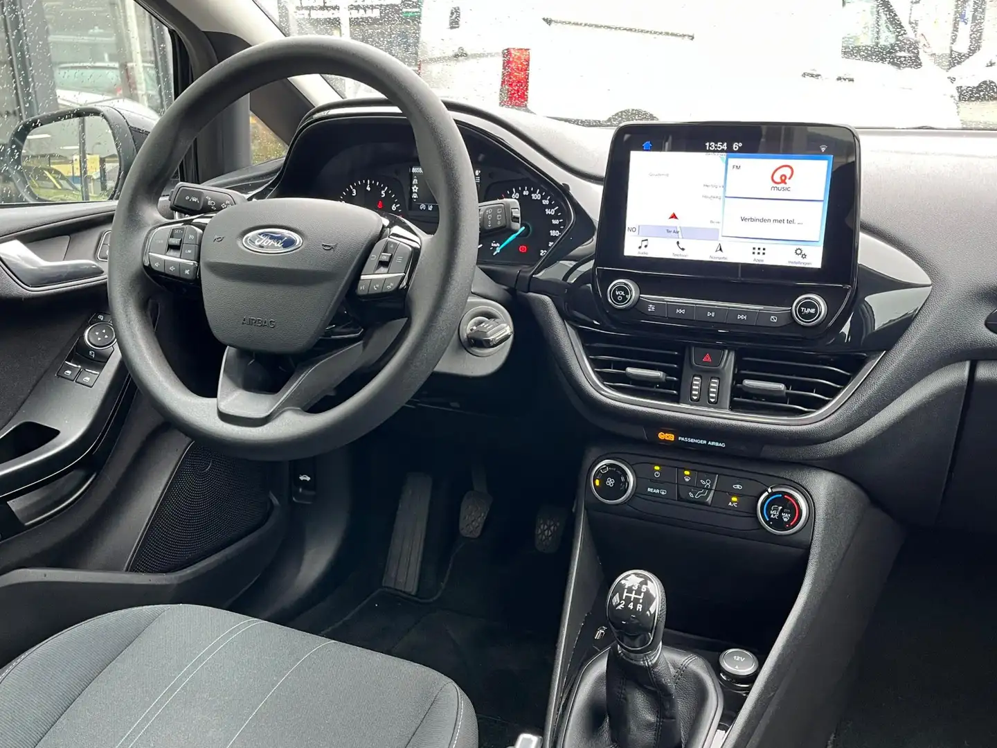 Ford Fiesta 1.1 Trend | Apple CarPlay | Navigation Pack | Driv Schwarz - 2