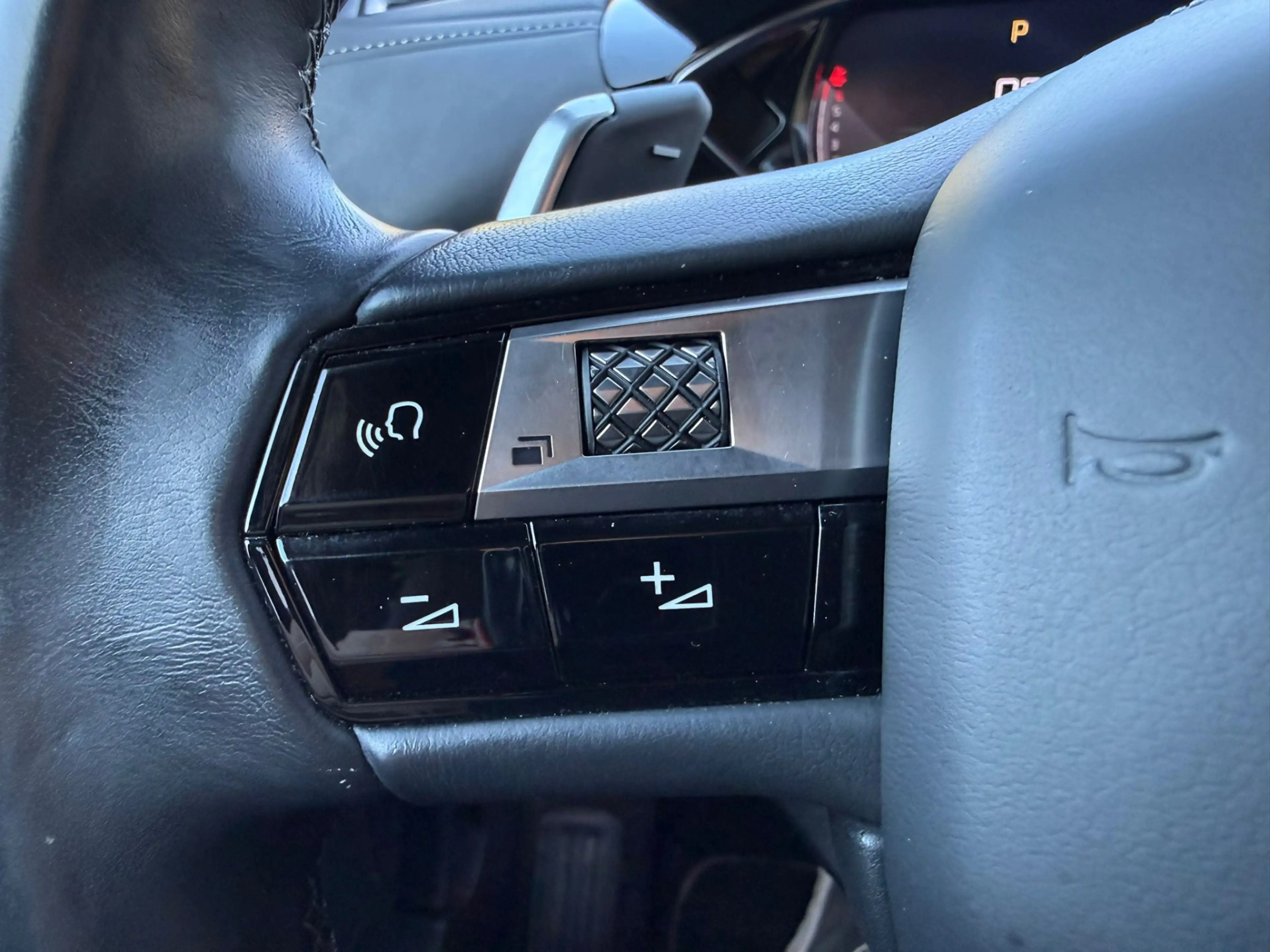 DS Automobiles DS 3 Crossback 1.2 Grand Chic 130pk Automaat | Leder | Navi | Cam — photo 11